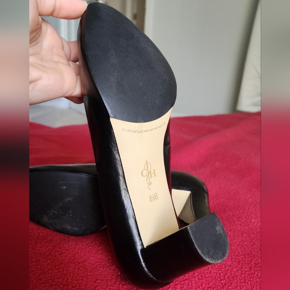 Cole Haan Black Leather Pumps - 8.5 - Picture 4 of 8